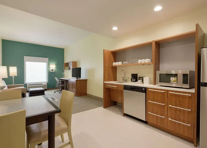 Home2 By Hilton State Capitol Hotel 3*