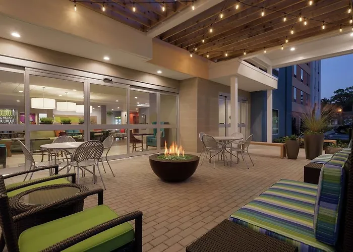 Home2 By Hilton State Capitol 3*