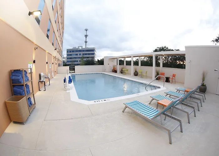 Hotel Home2 By Hilton State Capitol 3*